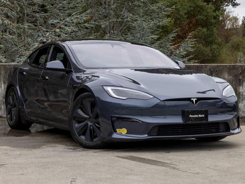2022 Tesla Model S Base