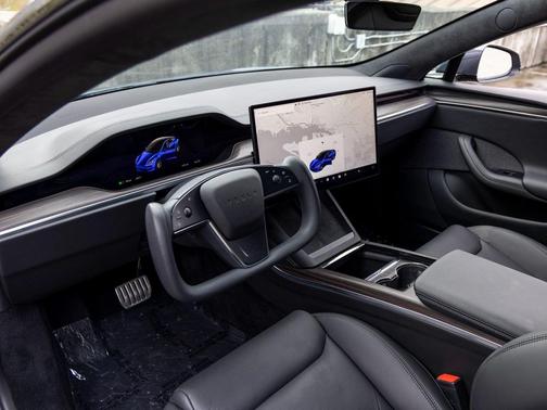2022 Tesla Model S Base