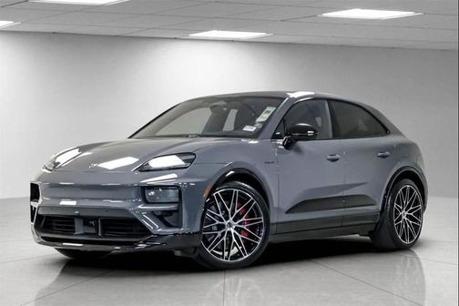 2025 Porsche Macan Turbo