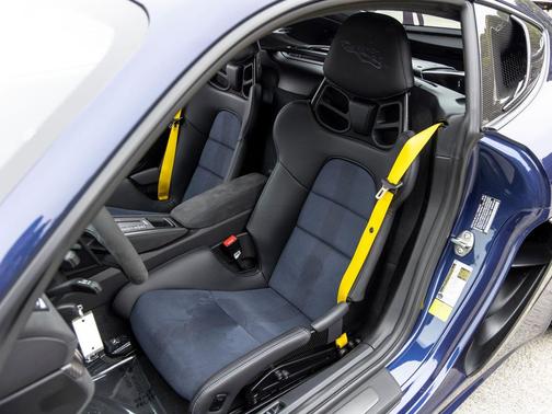 Gentian Blue Metallic 2025 Porsche 718 Cayman GT4 RS
