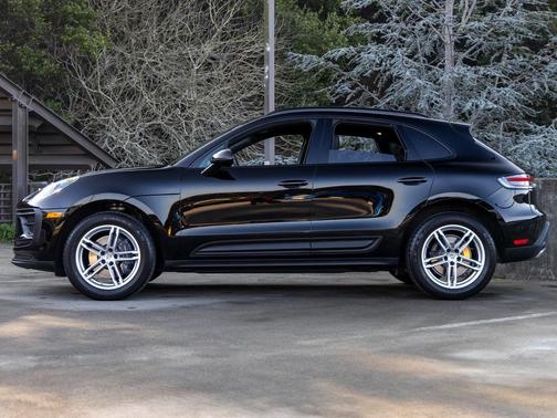 2025 Porsche Macan T