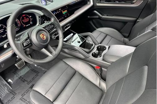2024 Porsche Cayenne E-Hybrid S