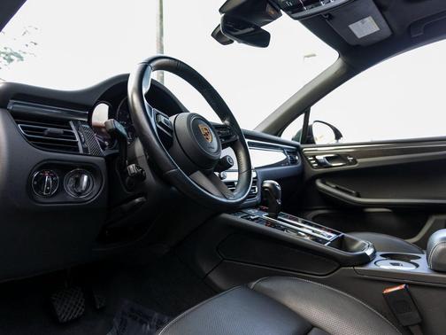 2023 Porsche Macan GTS