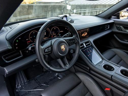 2025 Porsche Taycan 4