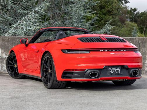 Guards Red 2022 Porsche 911 911 Carrera S