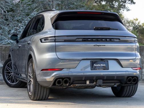 2026 Porsche Cayenne Cayenne E-Hybrid