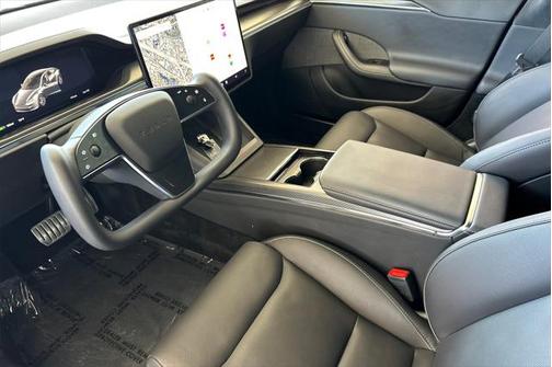 2021 Tesla Model S Plaid