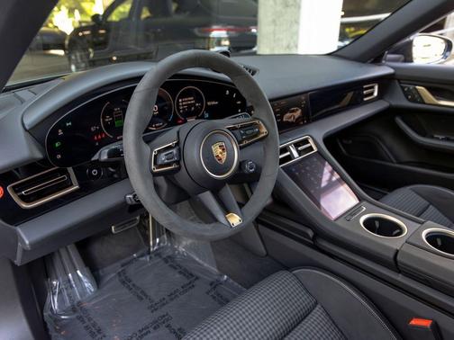 Volcano Grey Metallic 2025 Porsche Taycan 4S