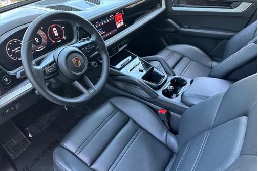 2024 Porsche Cayenne