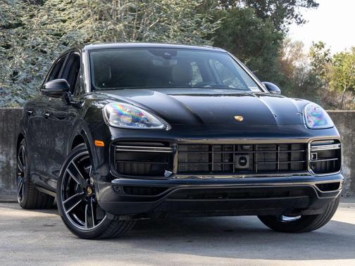 2023 Porsche Cayenne Turbo S