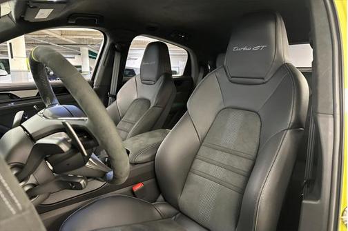2024 Porsche Cayenne Turbo GT