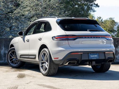 2026 Porsche Macan 