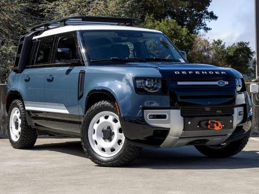 2024 Land Rover Defender 110 P400 S