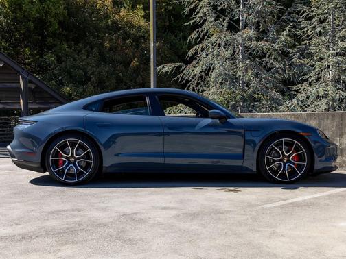 2025 Porsche Taycan 4S
