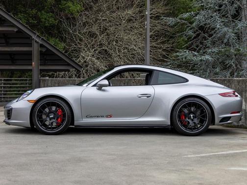 2017 Porsche 911 Carrera 4S