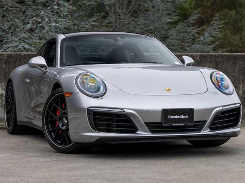 2017 Porsche 911 Carrera 4S