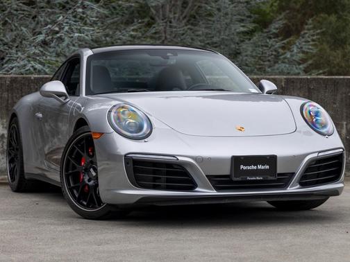 2017 Porsche 911 Carrera 4S