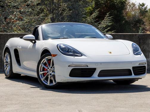 2021 Porsche 718 Boxster S