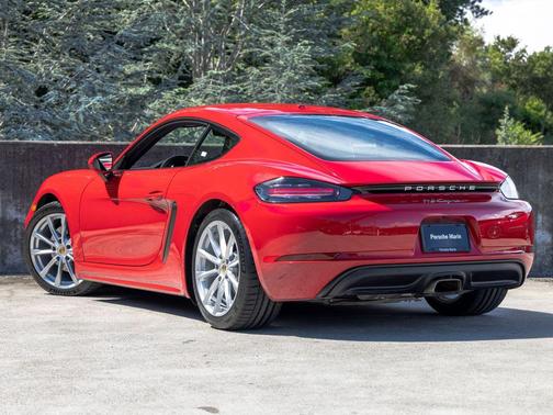 2025 Porsche 718 Cayman 