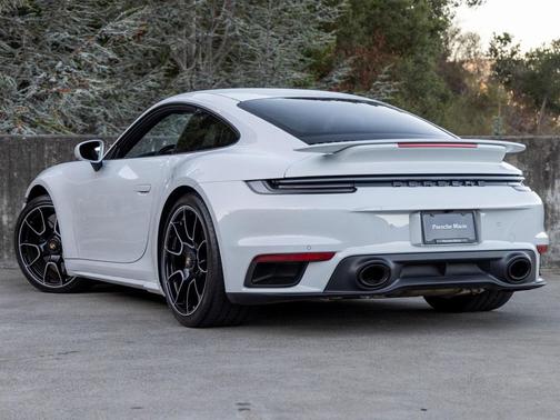 2023 Porsche 911 Turbo