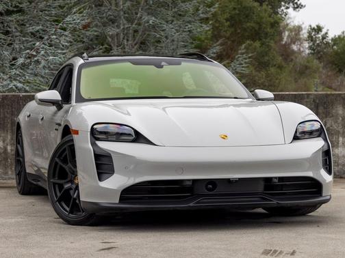 2023 Porsche Taycan GTS