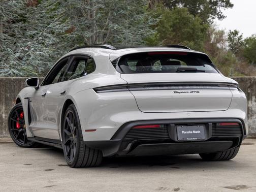 2023 Porsche Taycan GTS