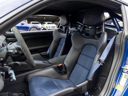 2023 Porsche 718 Cayman GT4 RS