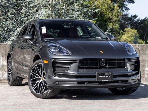 Volcano Grey Metallic 2023 Porsche Macan Macan