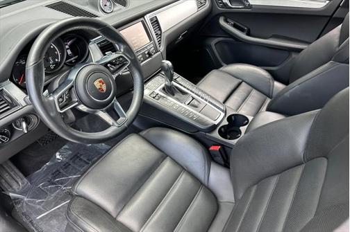 2015 Porsche Macan Turbo