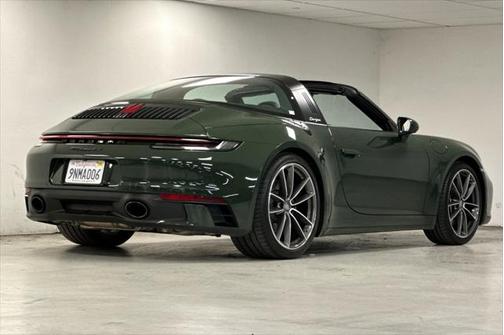 2022 Porsche 911 Targa 4S