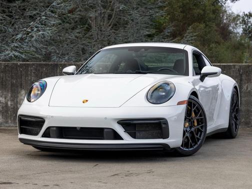 2024 Porsche 911 Carrera GTS