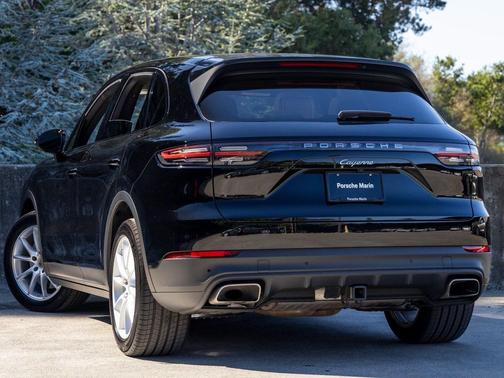 2022 Porsche Cayenne Cayenne