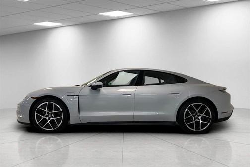 2025 Porsche Taycan 4