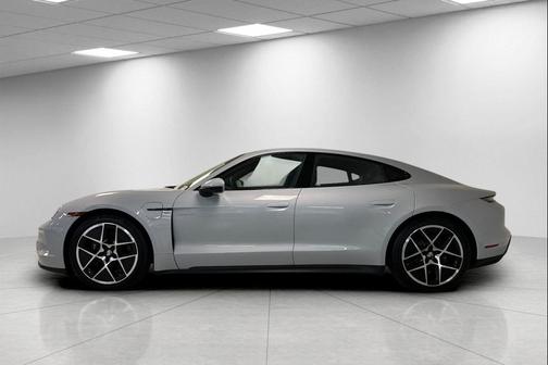 2025 Porsche Taycan 4