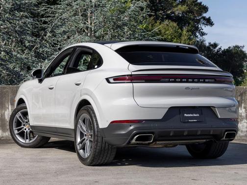 Chalk 2026 Porsche Cayenne Cayenne