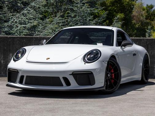 Guards Red 2018 Porsche 911 GT3