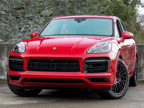 2023 Porsche Cayenne GTS