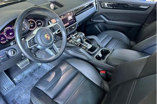 2022 Porsche Cayenne S