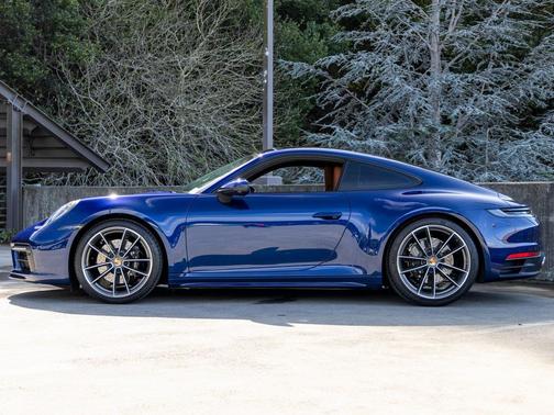 2024 Porsche 911 Carrera 4S