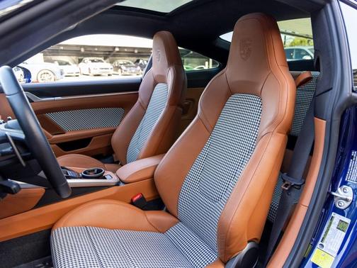 2024 Porsche 911 Carrera 4S