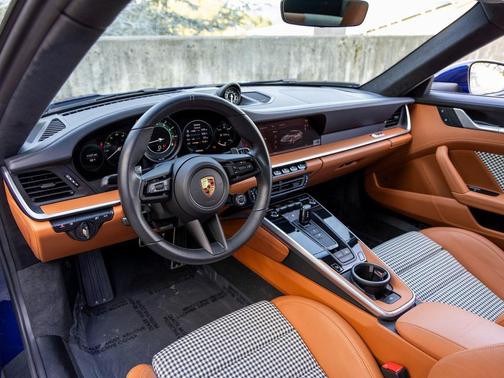 2024 Porsche 911 Carrera 4S