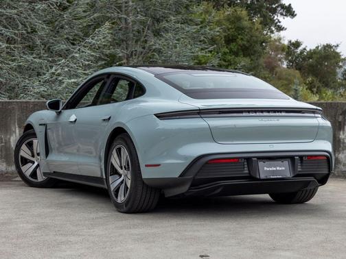 Shade Green Metallic 2026 Porsche Taycan 4