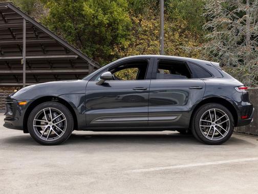 2025 Porsche Macan T