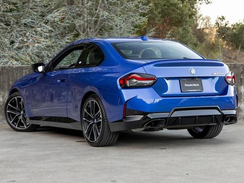 2023 BMW M240 i
