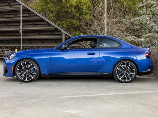 2023 BMW M240 i