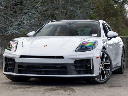 CARRARA WHITE 2026 Porsche Panamera 4