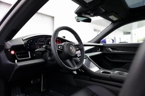 2025 Porsche Taycan 4