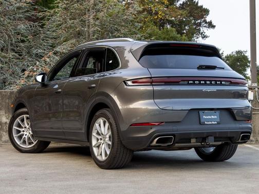 2025 Porsche Cayenne 