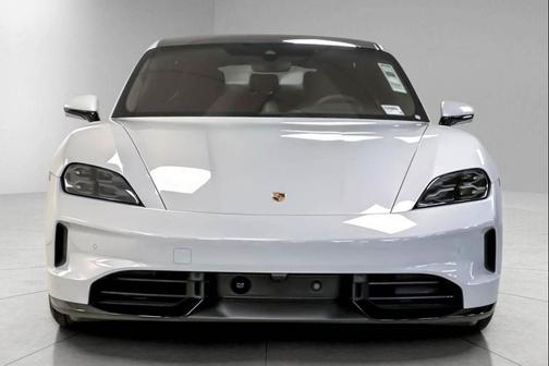 2025 Porsche Taycan GTS