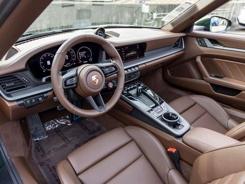 2026 Porsche 911 Carrera 4S Cabriolet